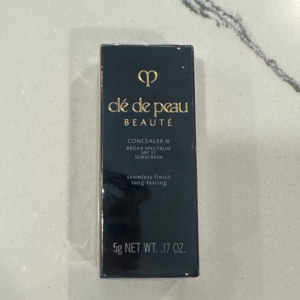 NIB CLE DE PEAU BEAUTE SPF 27 Concealer 13 ESPRESSO Full Size Sealed